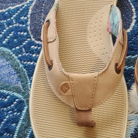 Sperry flip flops - Picture 2 of 5